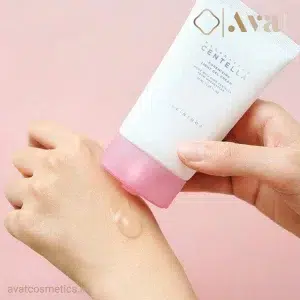 آبرسانی و متعادل‌سازی پوست با Poremizing Light Gel Cream