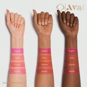 رنگ لطیف و براق روی لب‌ها و گونه‌ها با Jelly Licious Tint